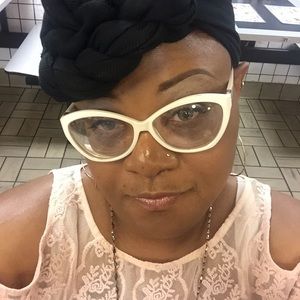 Meet your Posher, Melody